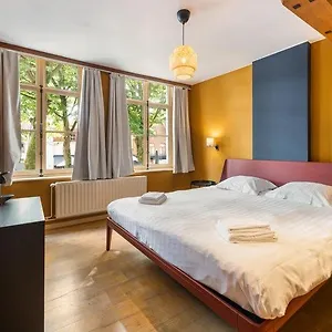 3* Bed & Breakfast Lake Suites
