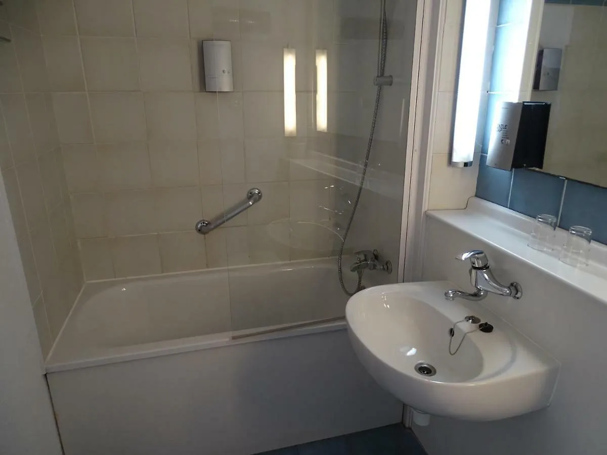 Inn Value Stay Brujas